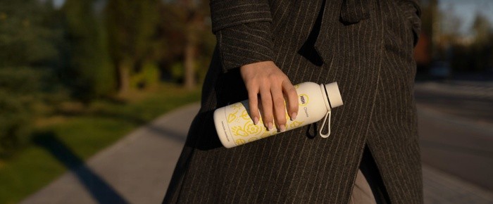 Butelka termiczna z logo – praktyczny gadżet reklamowy, który wzmocni Twoją markę