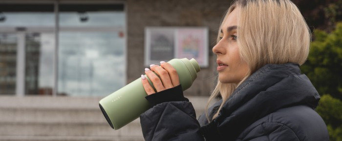 Butelka termiczna z ceramicznym wnętrzem - codzienny komfort picia