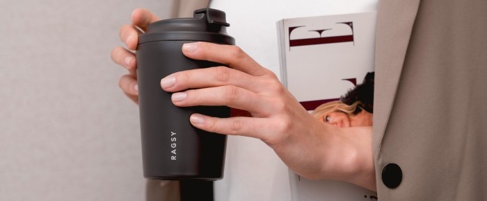 Kawa i napoje bez metalicznego posmaku: Jak zachować autentyczny aromat każdego łyku