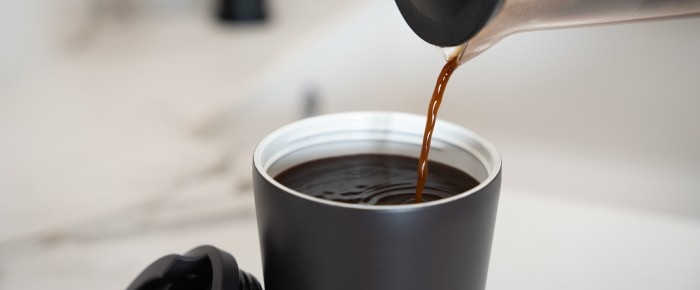 Dlaczego warto wybrać kubek termiczny ceramiczny w środku?