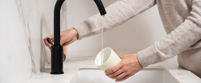 Wkładasz kubek termiczny do zmywarki – dlaczego to przepis na katastrofę?