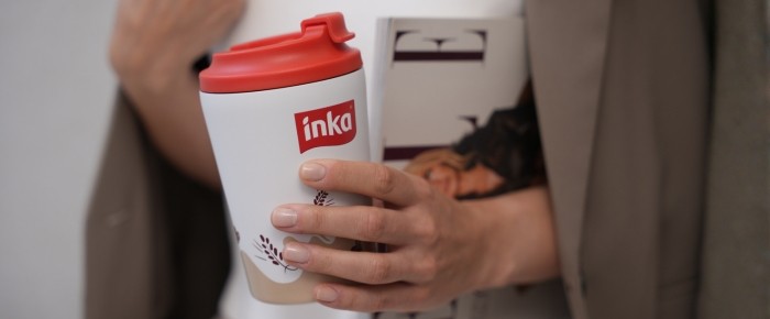 Kubek termiczny z własnym logo – praktyczny gadżet, który buduje Twój brand